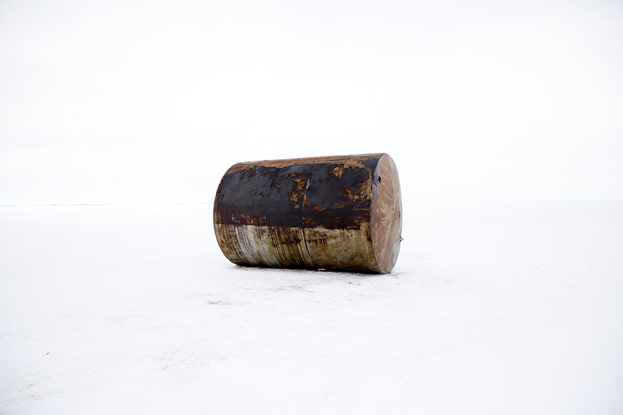 An abandoned tank photo by photographer oded wagenstein