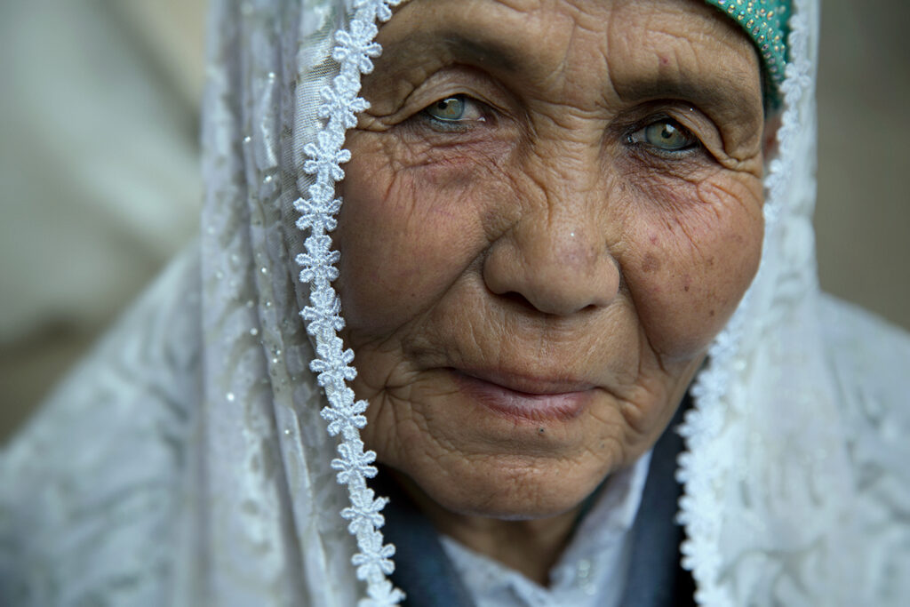 Portrait of memory and dignity by Oded Wagenstein.